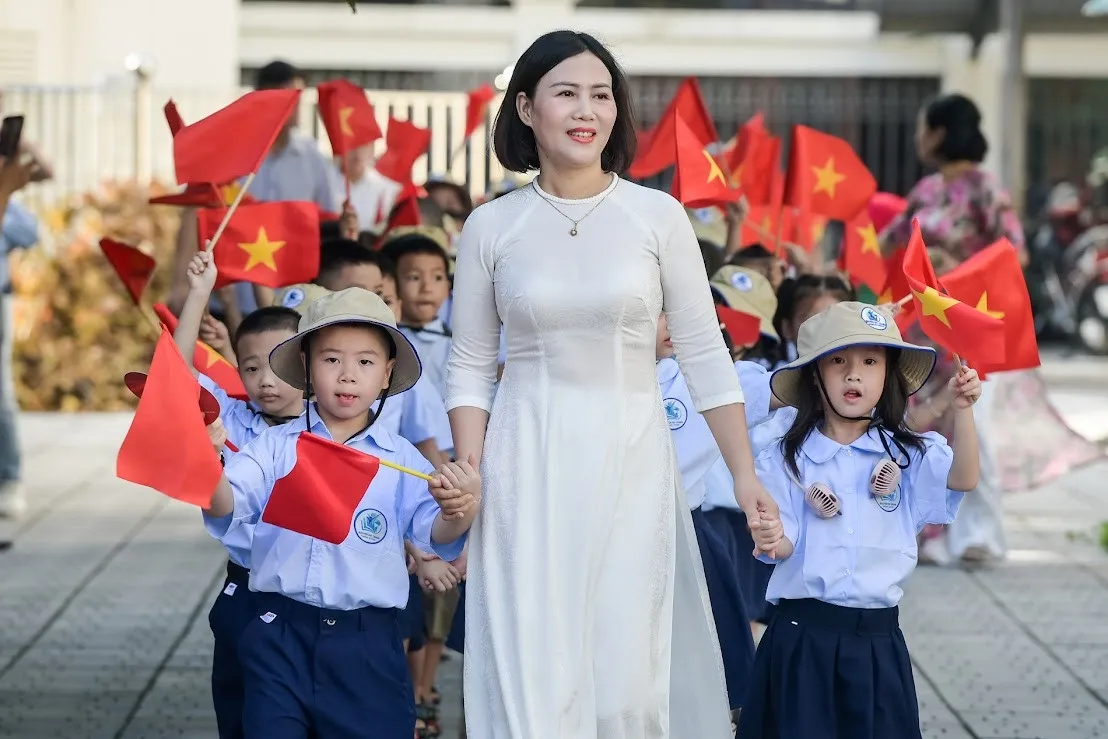 Gợi ý các mẫu lời chúc 20 11 hay cho cô giáo ý nghĩa và ngắn gọn