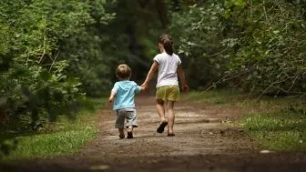 Những lời chúc 20 10 dí dỏm dành cho chị em gái, thể hiện tình cảm gia đình ấm áp