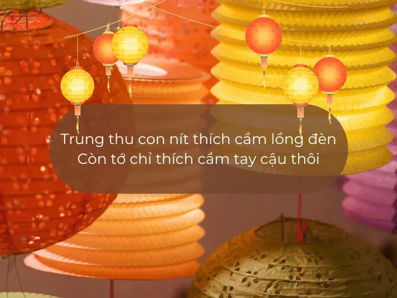Một bức ảnh vui nhộn mô tả cảnh dọn dẹp nhà cửa ngày Tết hoặc người đang cười vui vẻ bên mâm cỗ