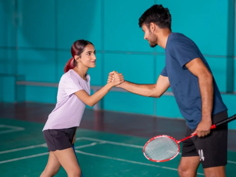 Khóa học thể thao, món quà sinh nhật cho bạn thân là con trai khuyến khích lối sống lành mạnh