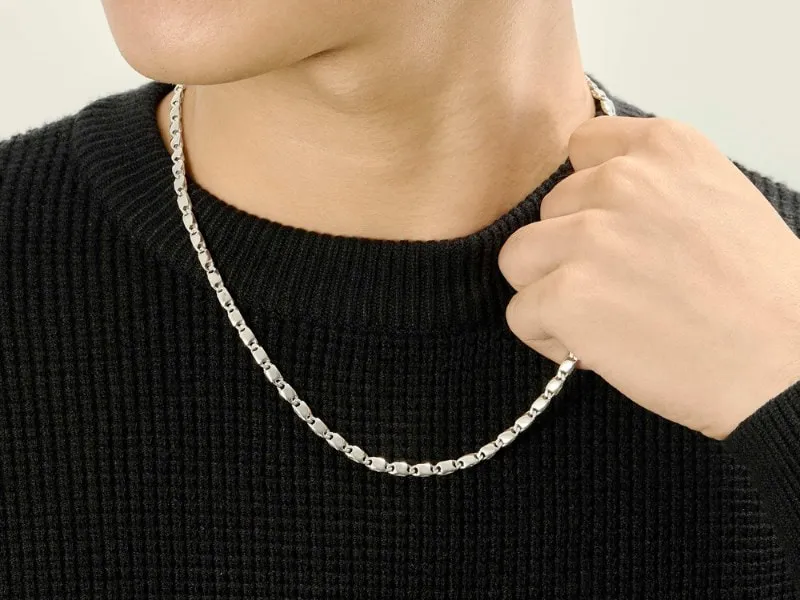 Dây chuyền nam cá tính, giúp bạn thân là con trai tự tin thể hiện phong cách