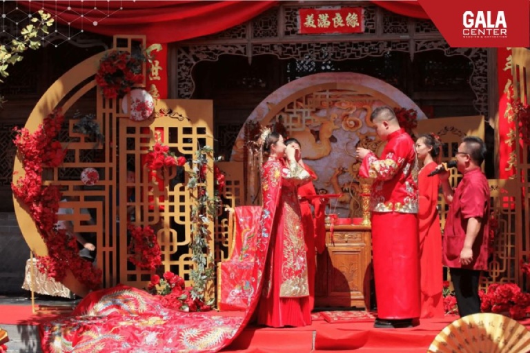 Quà Tặng Sinh Nhật Cho Vợ Yêu: 50+ Gợi Ý Độc Đáo, Sang Trọng Tôn Vinh Văn Hóa Việt