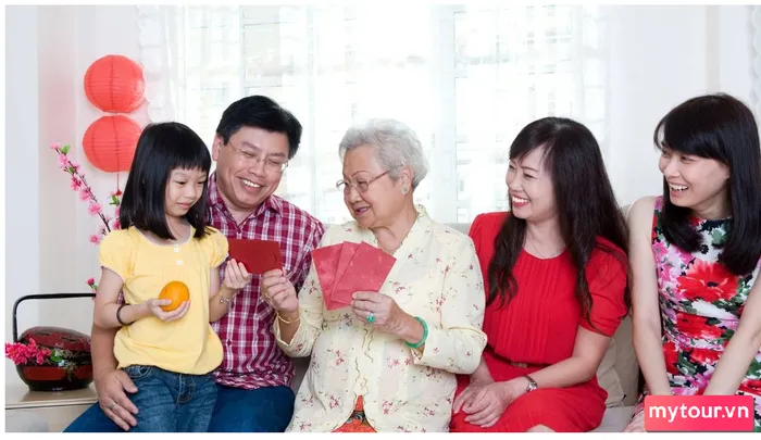 Những lời chúc Tết cho người già mang lại niềm vui và hạnh phúc trong ngày xuân