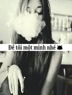 Hình ảnh khói thuốc mờ ảo gắn liền với những stt về khói thuốc tâm trạng