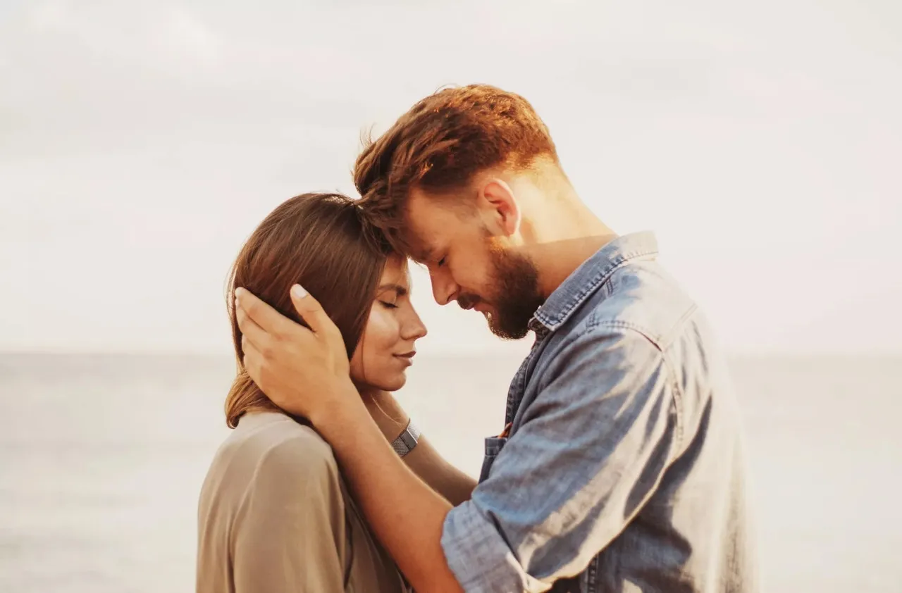 Lời chúc 8/3 cho người yêu ý nghĩa, ngắn gọn mang lại sự ấm áp