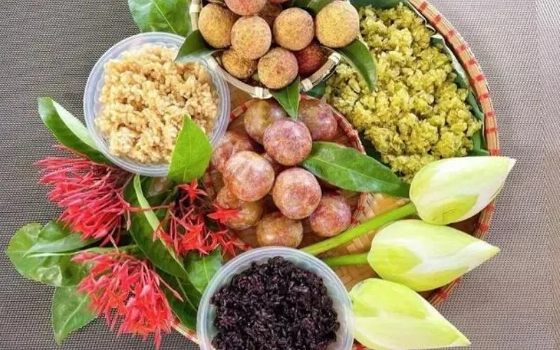 Nỗi lòng tri ân nguồn cội qua những vần thơ tết đoan ngọ