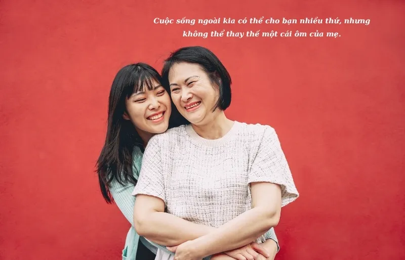 Cái ôm của cha mẹ – nơi trú ẩn an toàn nhất trong mọi sóng gió.