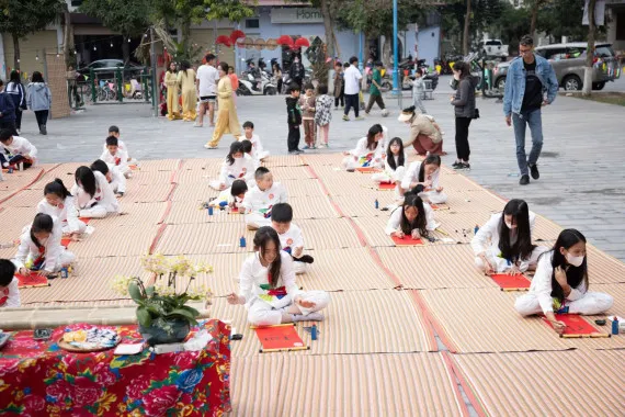 Sân chơi ngôn ngữ và văn hóa giúp học sinh phát triển toàn diện