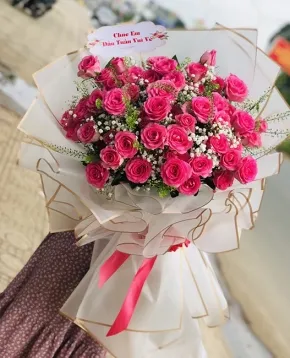 Bó hoa Mãi Mãi Bên Nhau là món quà ý nghĩa cho những dịp kỷ niệm tình yêu