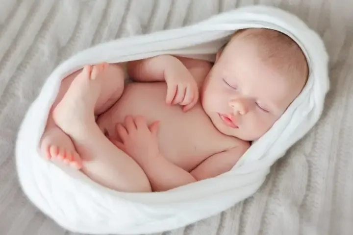 Lời chúc em bé mới sinh bằng tiếng anh ngắn gọn cho thiệp chúc mừng