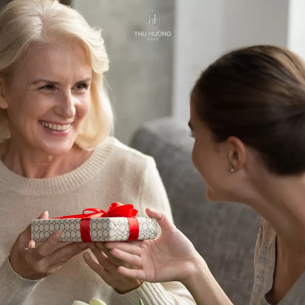 Lời chúc mừng sinh nhật mẹ chồng mang lại niềm vui cho gia đình