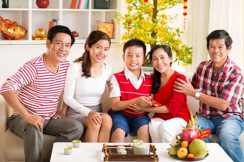 Lời chúc ông bà năm mới ngắn gọn nhưng chứa đựng tình cảm sâu sắc của con cháu