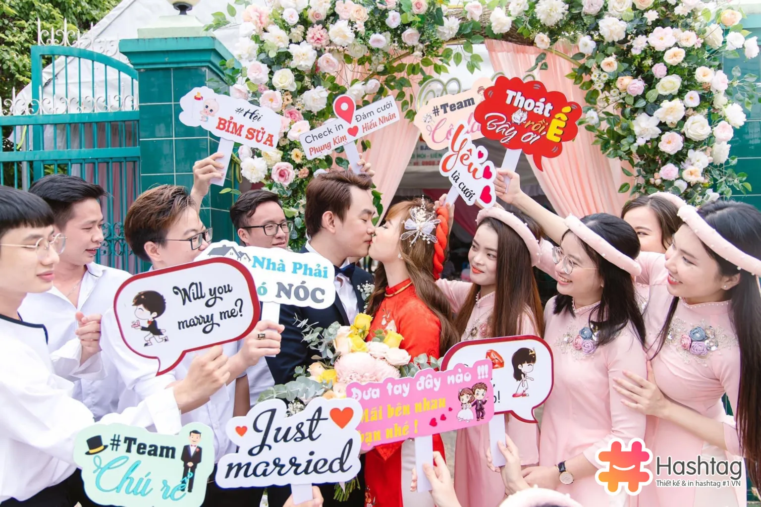 stt chúc mừng đám cưới hài hước và ý tưởng hashtag độc đáo