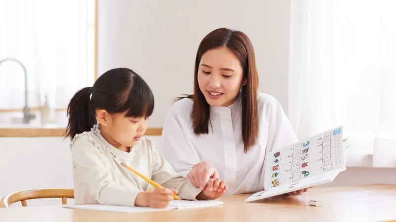 Phụ huynh bày tỏ lòng biết ơn sâu sắc tới các thầy cô giáo nhân dịp ngày 20/11