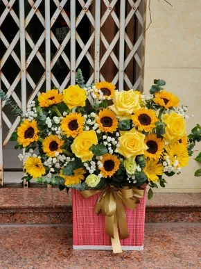 Bó hoa tặng sinh nhật con trai thể hiện sự trân trọng và tình cảm sâu sắc