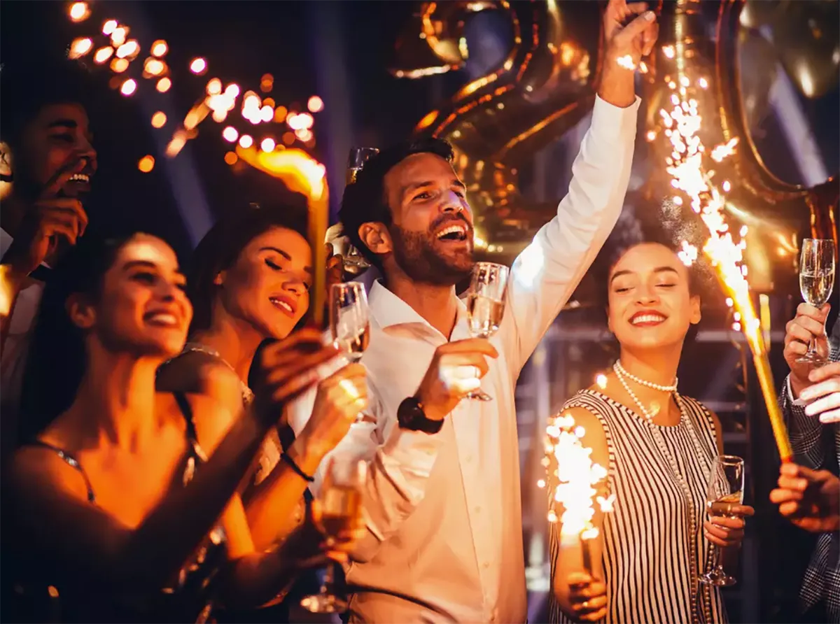 Những lời chúc năm mới cho bạn bè ý hay, ngắn gọn và bá đạo nhất - 2