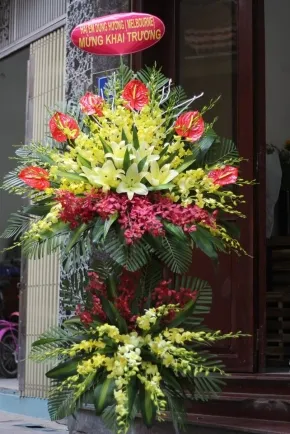 Bó hoa tặng người yêu kèm lời chúc cuối tuần nồng thắm thể hiện sự trân trọng và thấu hiểu