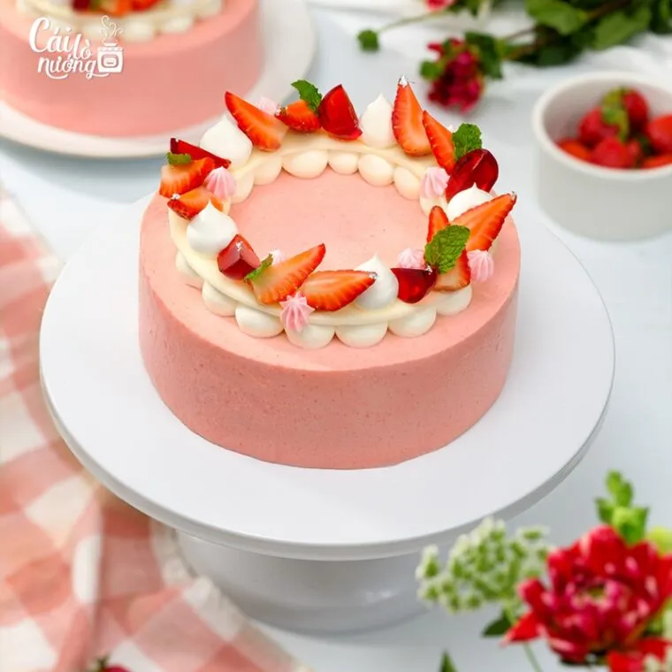 Bánh Mousse thanh khiết giúp lời chúc 20/10 của bạn thêm phần ngọt ngào