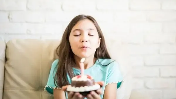 Viết thư gửi lời chúc sinh nhật ba đầy tình cảm và xúc động