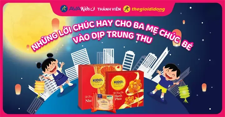Cha mẹ và con cái cùng nhau đón Tết Trung Thu trong không khí ấm áp