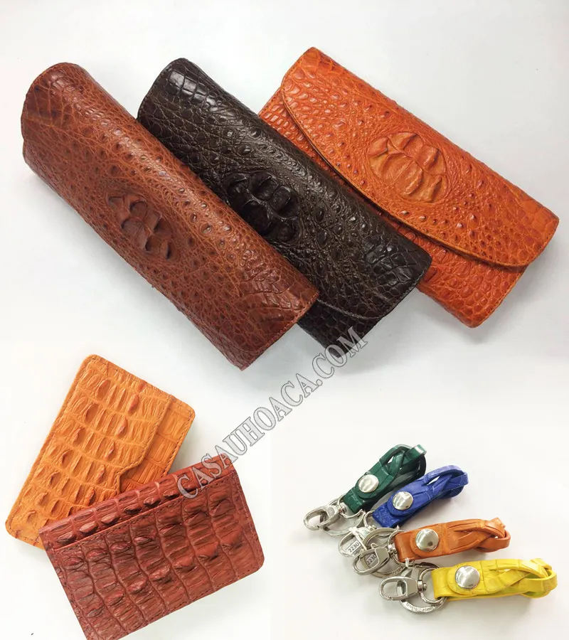 Những món quà thời trang và làm đẹp luôn chiếm được cảm tình của các sếp nữ