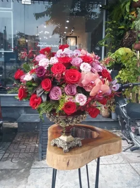 Sản phẩm hoa mang tên Quyền Lực thể hiện sự sang trọng và đẳng cấp trong các dịp lễ