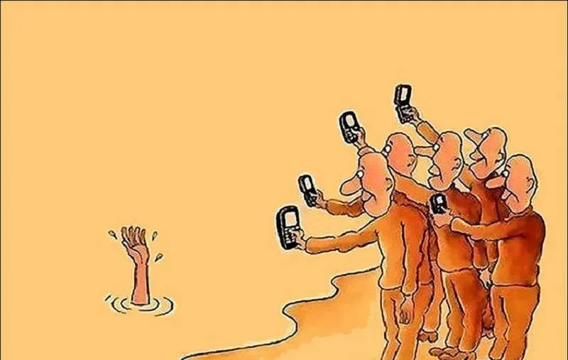 Những dòng trạng thái hay châm biếm kẻ rảnh rỗi thích can thiệp chuyện người khác