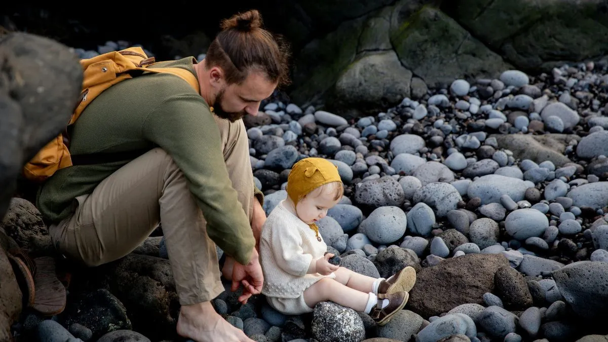 Những khoảnh khắc vui đùa hài hước giữa cha và con gái