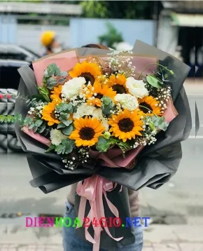 Món quà tinh tế kèm lời chúc cuối tuần cho người yêu tạo nên sự bất ngờ và niềm vui hạnh phúc