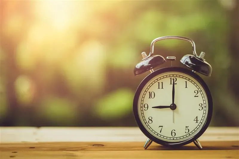 Minh họa về sự quý giá của thời gian trong cuộc đời mỗi người