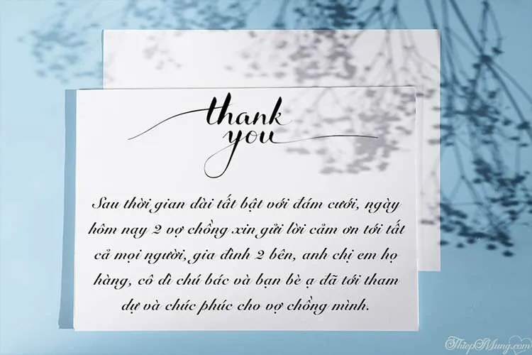 Mẫu thư cảm ơn được thiết kế trang nhã thường đi kèm với những dòng trạng thái đầy tình cảm trên mạng xã hội