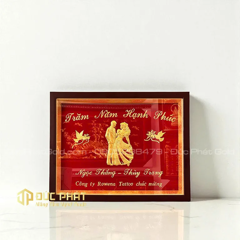 Mẫu tranh thiết kế riêng cho cô dâu chú rể giúp lưu giữ khoảnh khắc hạnh phúc nhất của ngày cưới