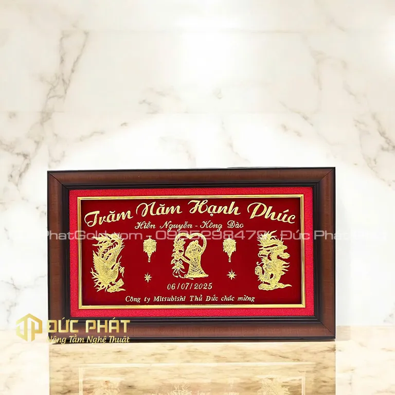 Những món quà tặng thiết kế riêng dành cho nhân viên hay người thân đều mang lại giá trị trân trọng cao