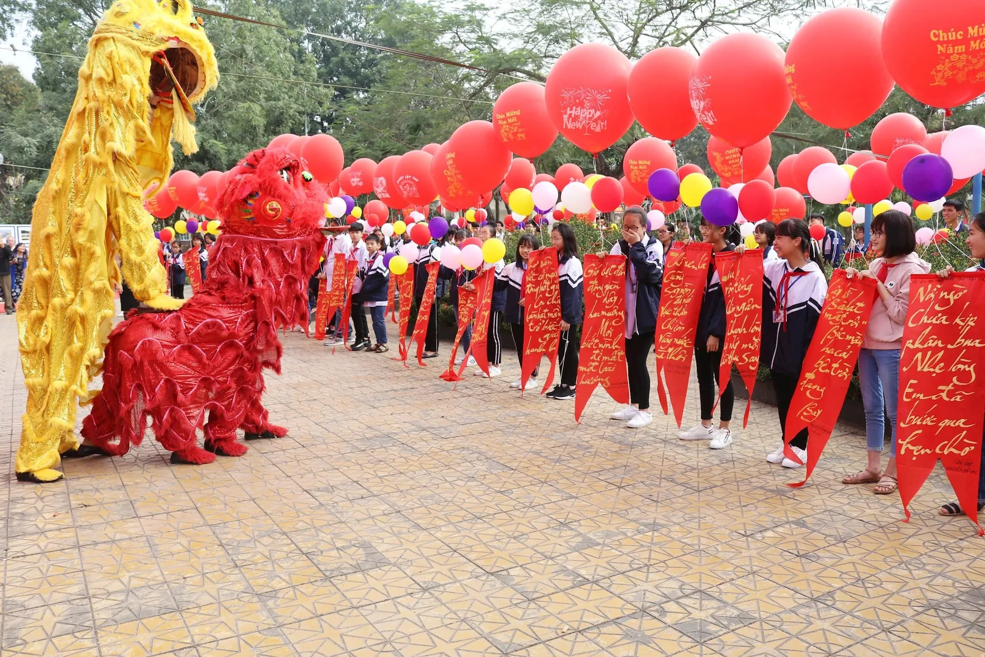Hoạt động kỷ niệm Ngày thơ Việt Nam với những vần thơ chúc Tết của Bác được tôn vinh