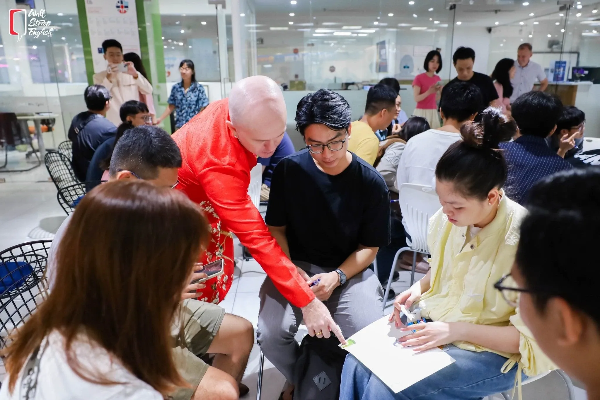 Không gian học tập và giao lưu tiếng Anh sôi động giúp bạn tự tin giao tiếp trong năm mới