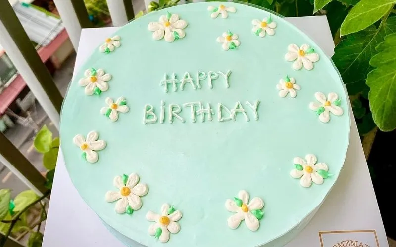 Chiáº¿c bÃ¡nh kem xinh xáº¯n, dá»… thÆ°Æ¡ng á»Ÿ Homemade Fresh Cake