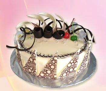 Trang trí bánh kem với nghệ thuật điêu khắc chocolate