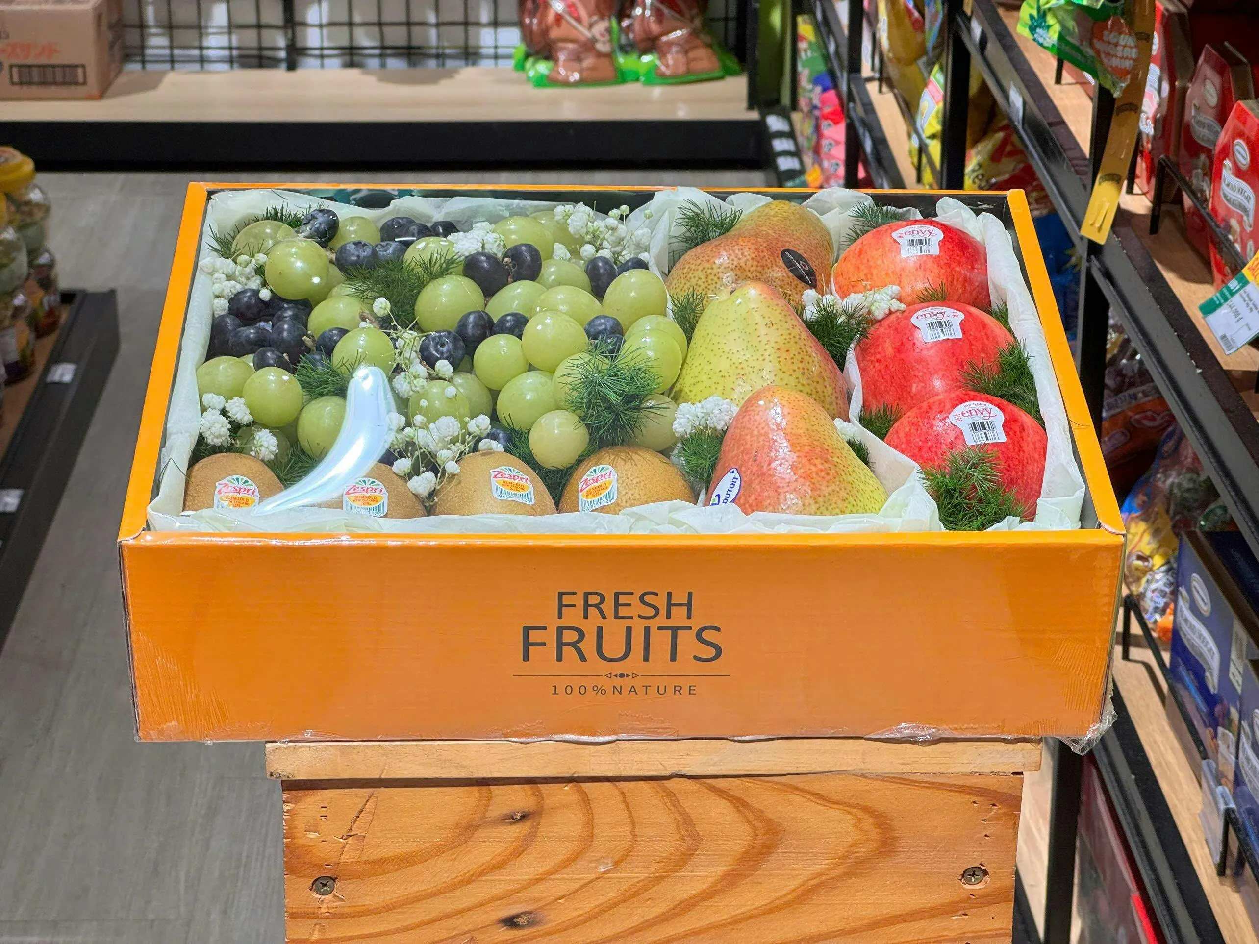 Hộp Quà Hai Tầng Cùng Trái Cây, Yến và Hạt - Quà Tặng Chúc Sức Khỏe