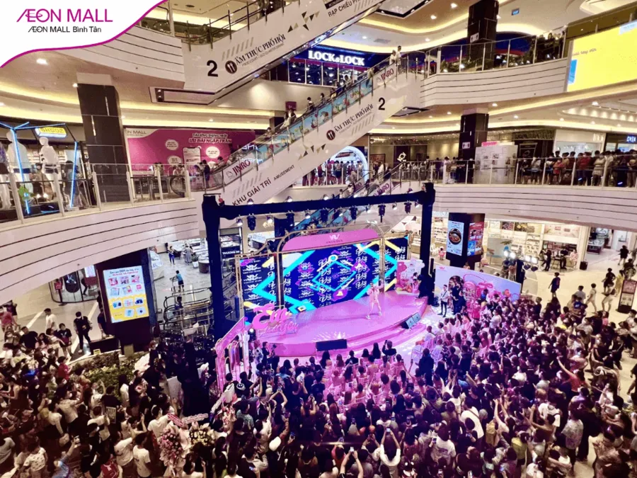 Trung tâm thương mại tổ chức rất nhiều sự kiện đặc biệt vào các dịp lễ để khách tham quan có thể tham gia hoàn toàn miễn phí