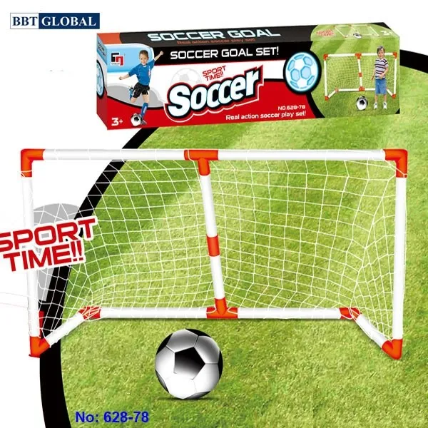 Bộ khung thành bóng đá mini giúp bé rèn luyện thể chất tại gia.