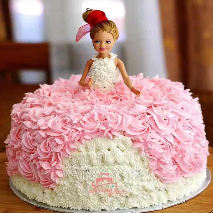 Mẫu bánh sinh nhật búp bê barbie đẹp