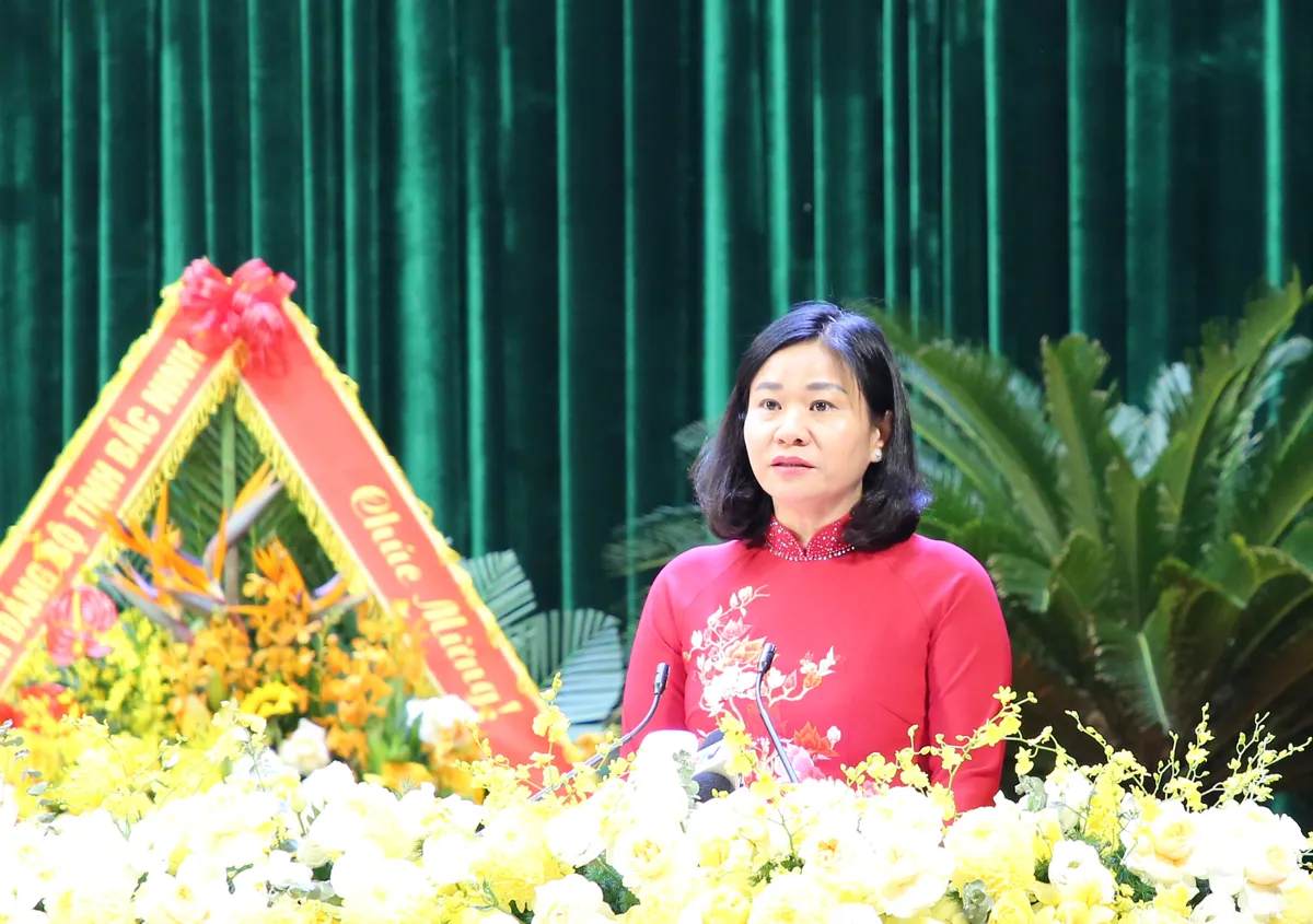 Phó Chủ tịch Ủy ban Trung ương MTTQ Việt Nam, Chủ tịch Hội Liên hiệp Phụ nữ Việt Nam Nguyễn Thị Tuyến phát biểu chỉ đạo Đại hội.