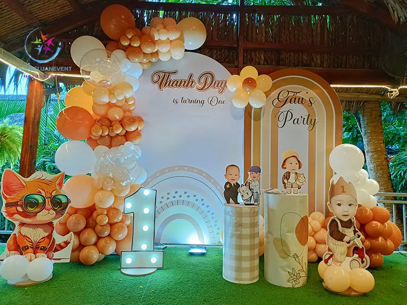 Mẫu background sinh nhật bé trai phong cách tối giản