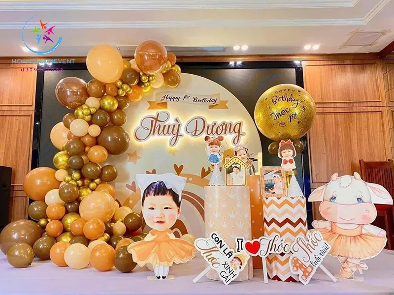 Background sinh nhật cho bé trai sáng tạo với bóng bay nghệ thuật