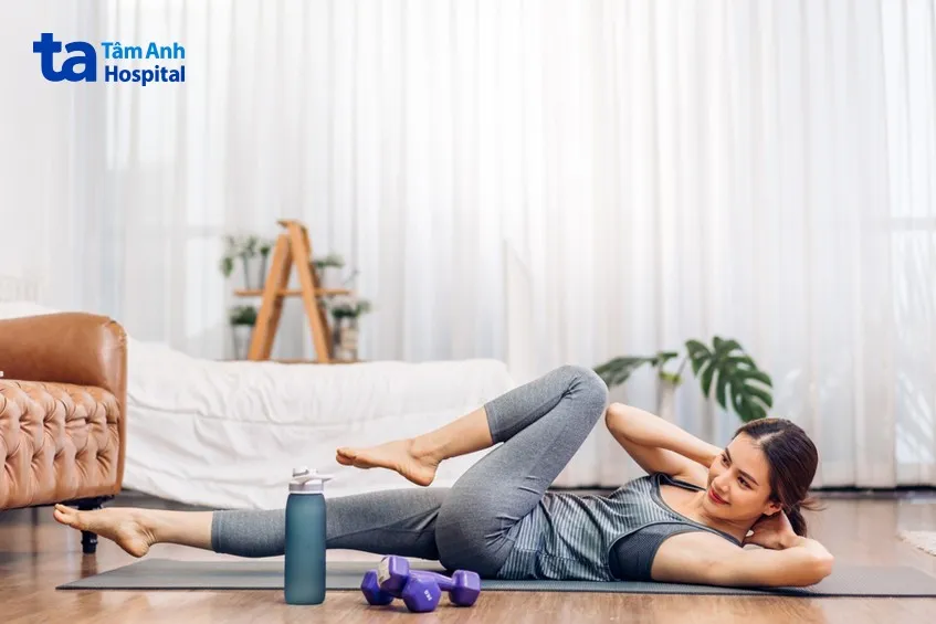 bài tập động tác gập bụng đạp xe