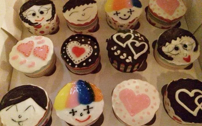 Cận cảnh cốt bánh kem bắp mềm mịn tại tiệm bánh Đà Nẵng