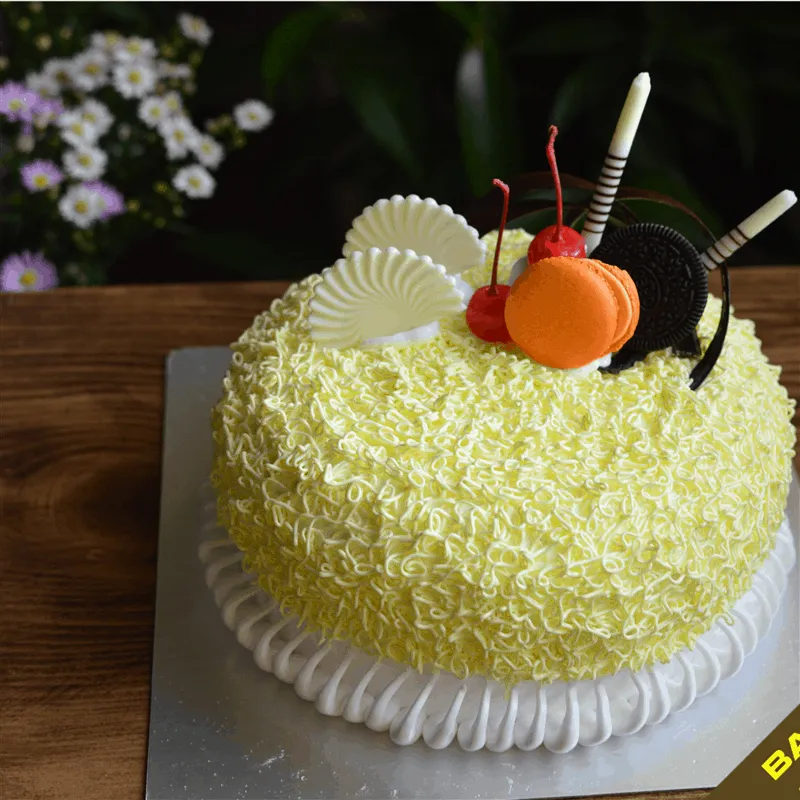 Bánh kem bắp Đà Nẵng với lớp kem trắng muốt và bắp ngọt