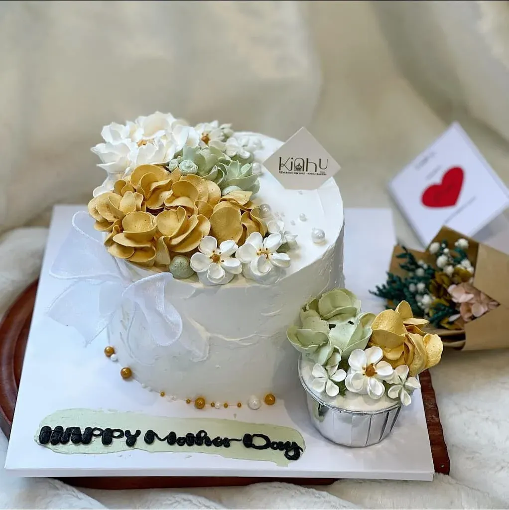 Mẫu bánh kem tặng mẹ ngày lễ hiếu đạo Mother's Day
