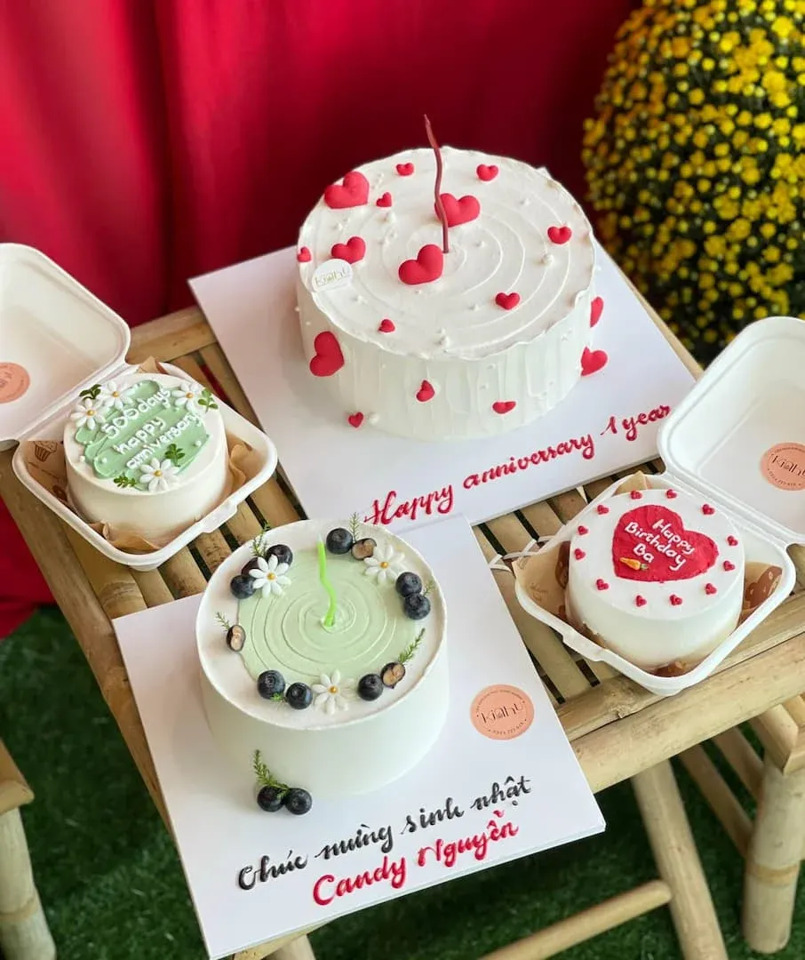 Mẫu bánh kem đơn giản đẹp dành cho nam giới