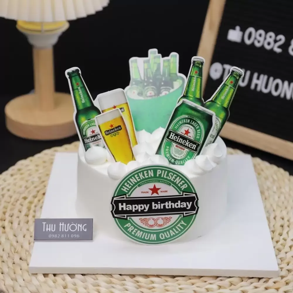 Bánh sinh nhật cho bố trang trí với bia